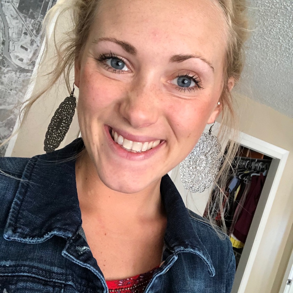 Meet your Posher, Kaitlyn